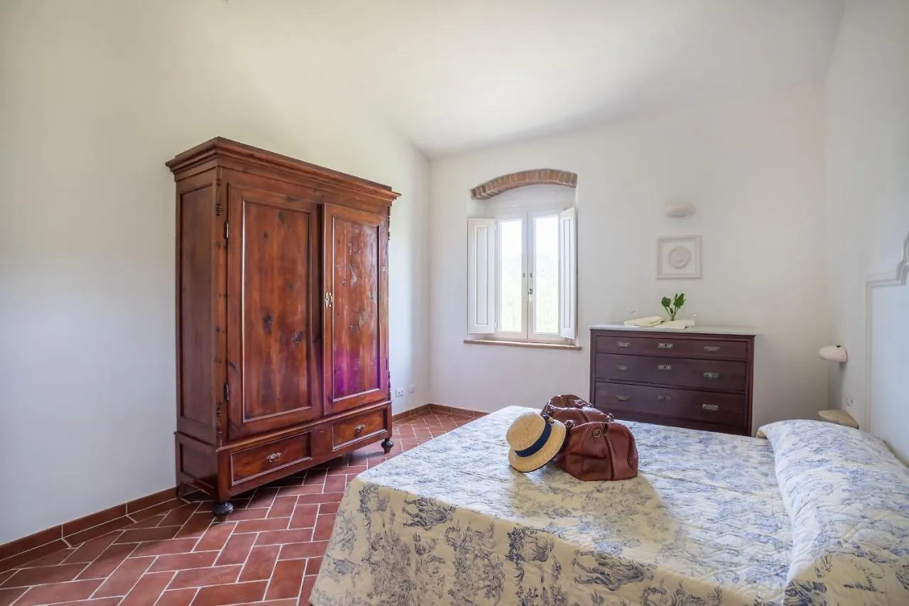 Agriturismo Sant Elmira - Relax With External Jacuzzi Montescudaio Italy