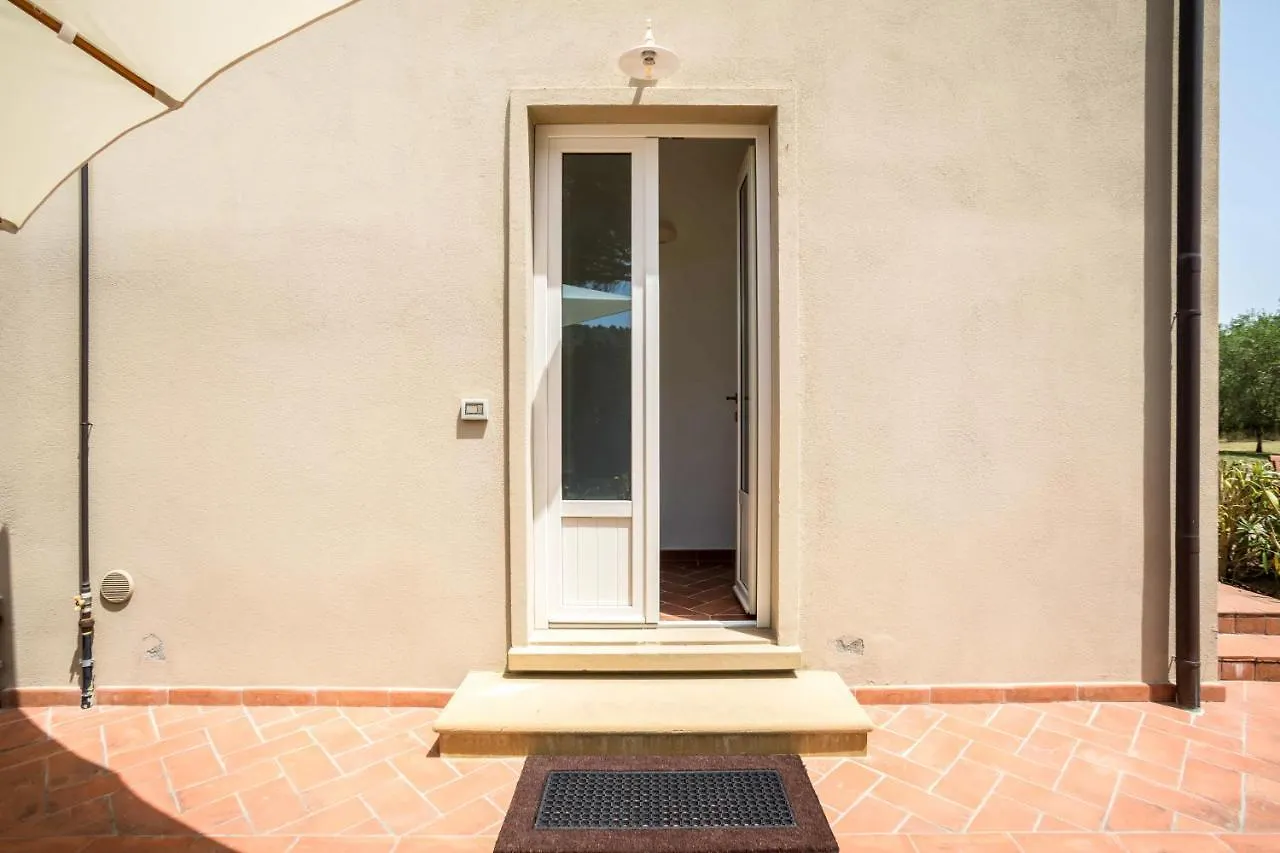 Farm stay Agriturismo Sant Elmira - Relax With External Jacuzzi Montescudaio Italy