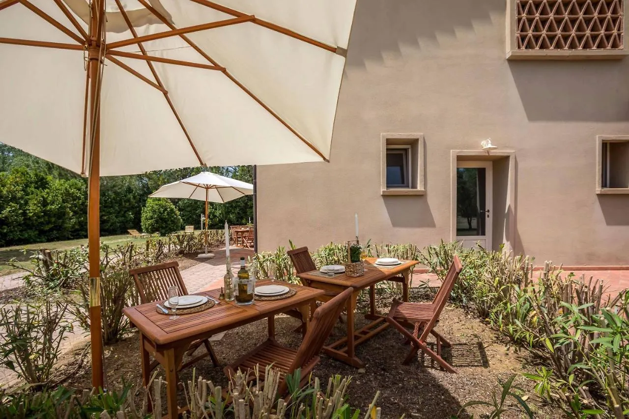Farm stay Agriturismo Sant Elmira - Relax With External Jacuzzi Montescudaio Italy